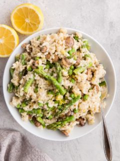 Lemon Asparagus Risotto with garlic and mushrooms - a fresh and easy risotto recipe