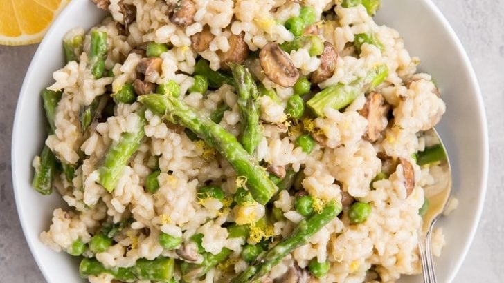 Lemon Asparagus Risotto with garlic and mushrooms - a fresh and easy risotto recipe