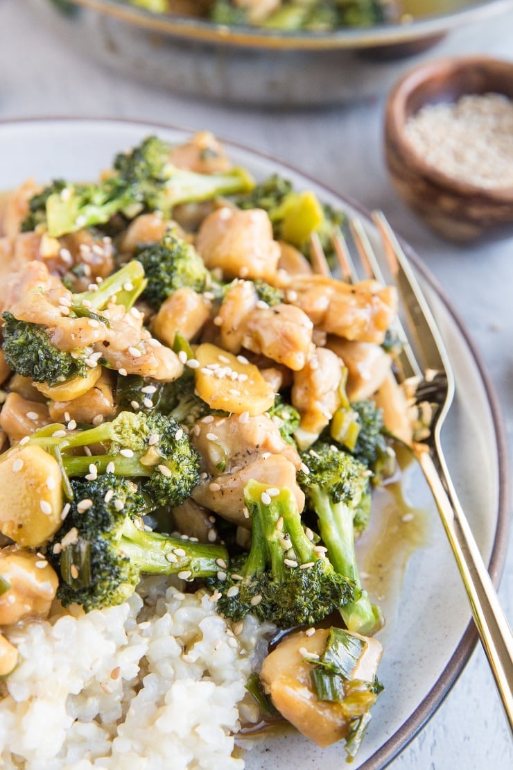 30-Minute Paleo Mongolian Chicken - soy-free, refined sugar-free, healthy Mongolian Chicken recipe