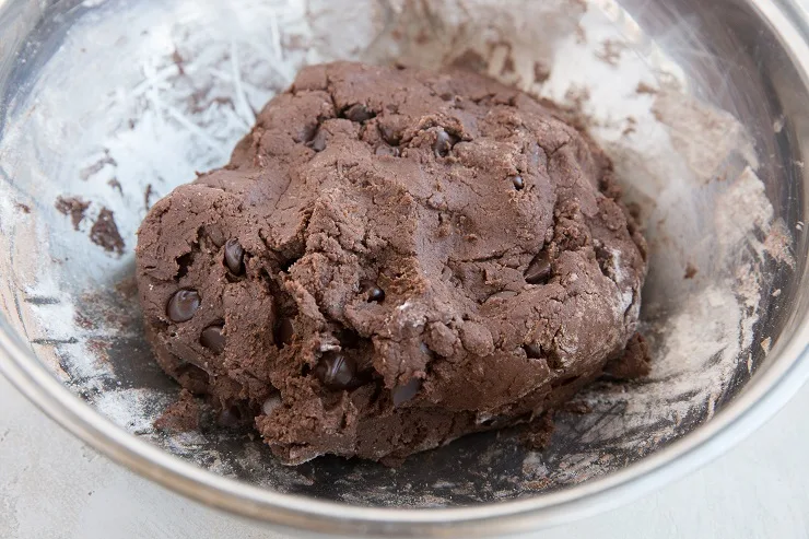 Form a round disc out of the chocolate scone dough