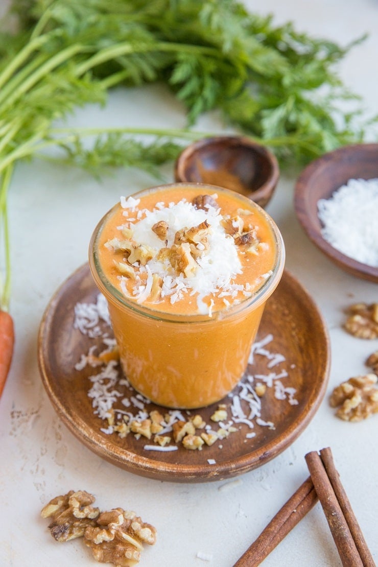 Low-Carb Carrot Cake Smoothie - a delicious creamy smoothie recipe that is low in carbohydrate (sugar-free!) and loaded with nutrients.