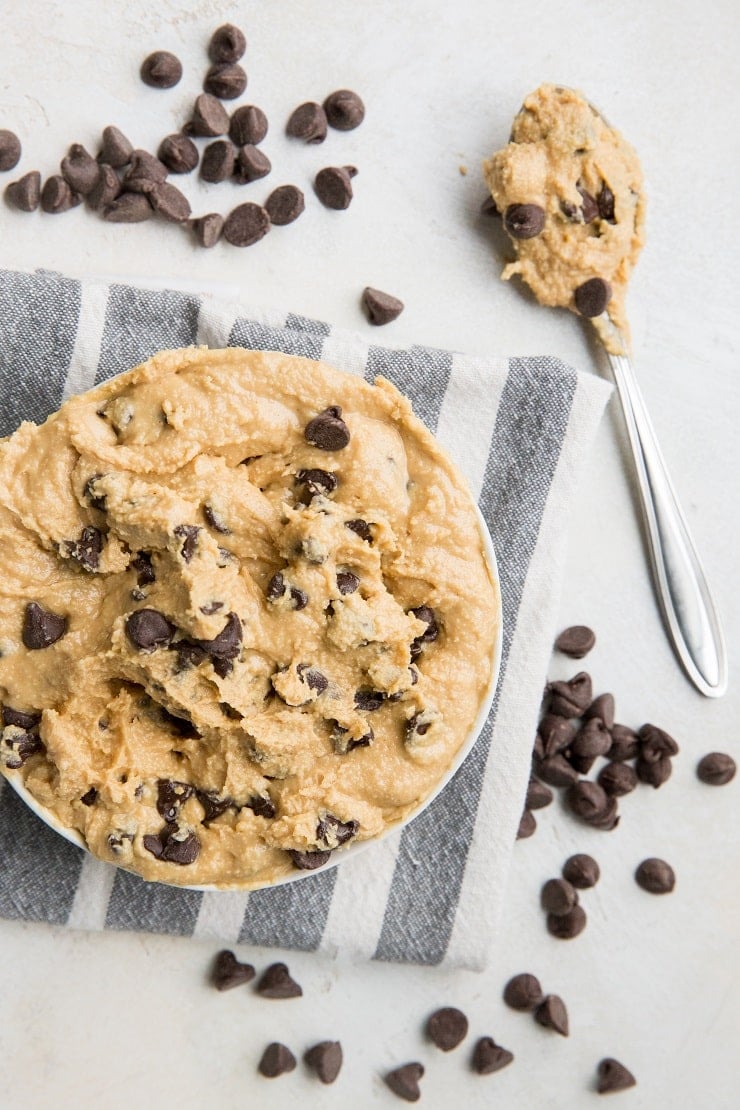 4-Ingredient Keto Peanut Butter Edible Cookie Dough comes together in 5 minutes for an egg-free cookie dough that is ready to eat!