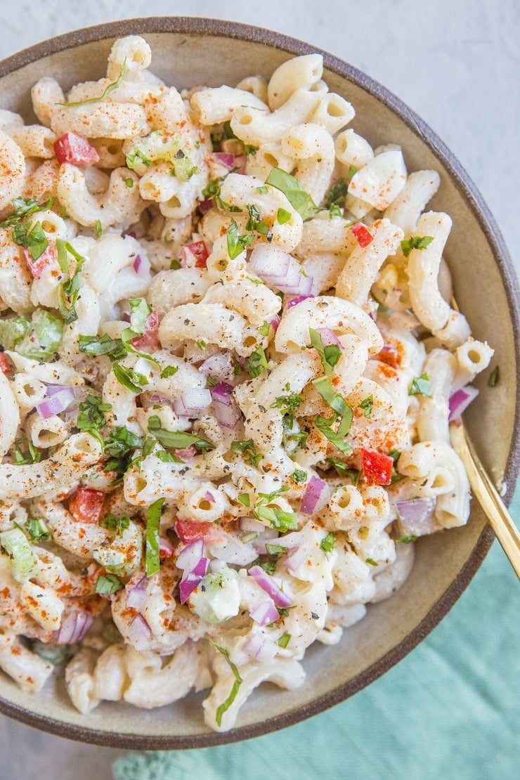 Mayo-Free Macaroni Salad Recipe - simple ingredients, lots of flavor and a Greek yogurt dressing make this easy macaroni salad so refreshing!