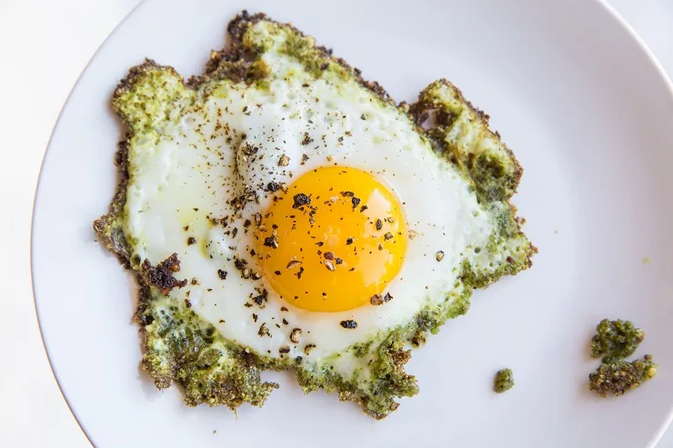 Transfer the pesto egg to a plate and repeat process for however many eggs you want