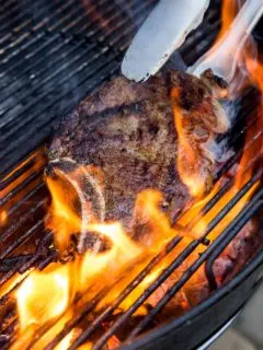 How to grill steak - grilling steak is easy. With a few tips you'll make the best grilled steak for eternity.
