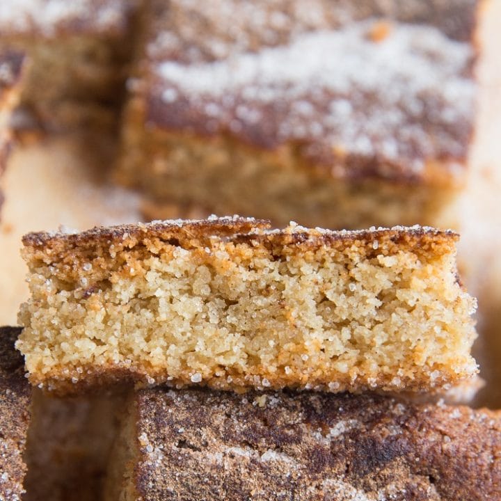 Keto Snickerdoodle Cookie Bars - grain-free sugar-free snickerdoodle cookies in the form of cookie bars - an easy, absolutely delicious cookie recipe!