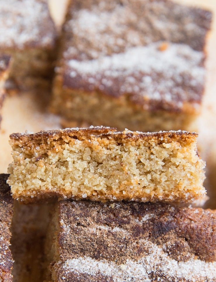 Keto Snickerdoodle Cookie Bars - grain-free sugar-free snickerdoodle cookies in the form of cookie bars - an easy, absolutely delicious cookie recipe!