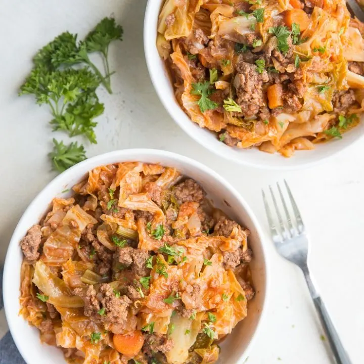 Unstuffed Cabbage Bowls - paleo, keto, whole30 dinner recipe with cabbage, ground beef, tomato sauce, onion, garlic and more! A delicious low-carb meal ideal that is perfect for meal prep!