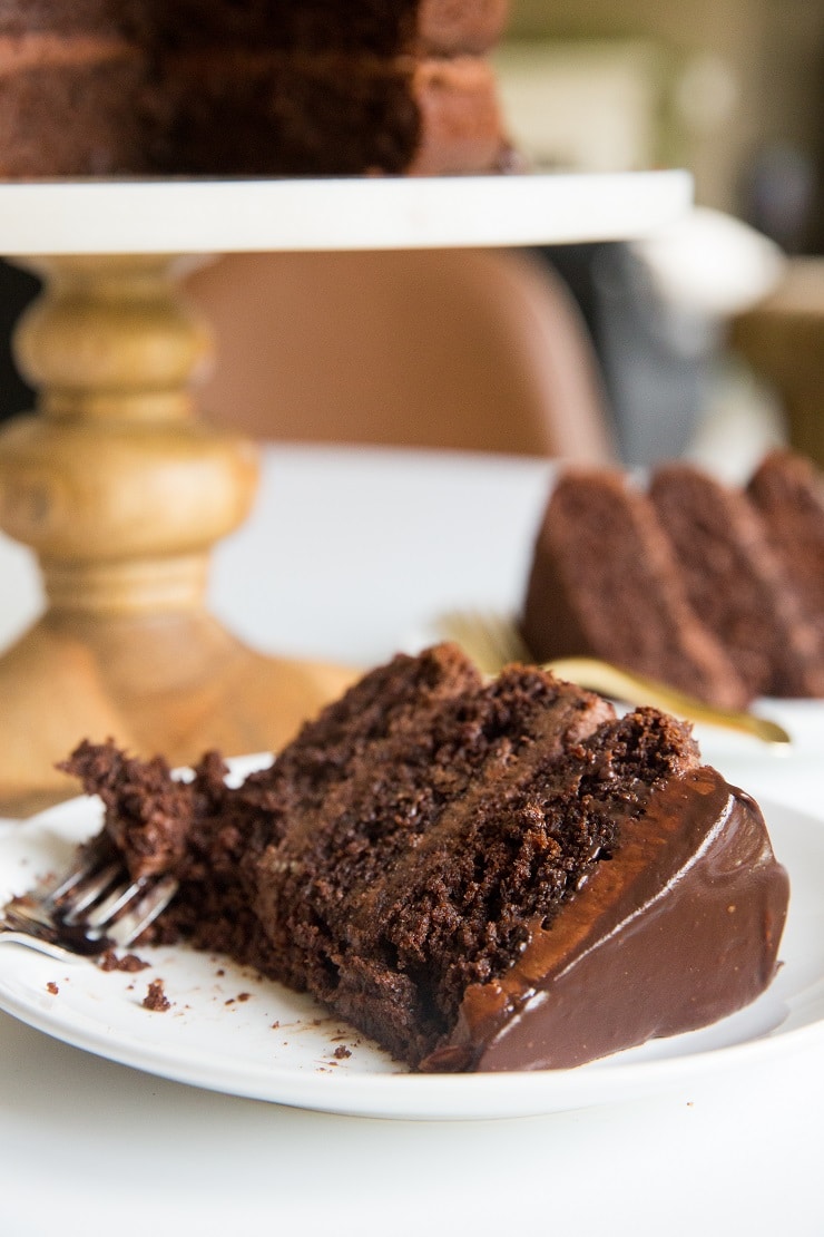 Dairy-free chocolate ganache recipe for chocolate cake