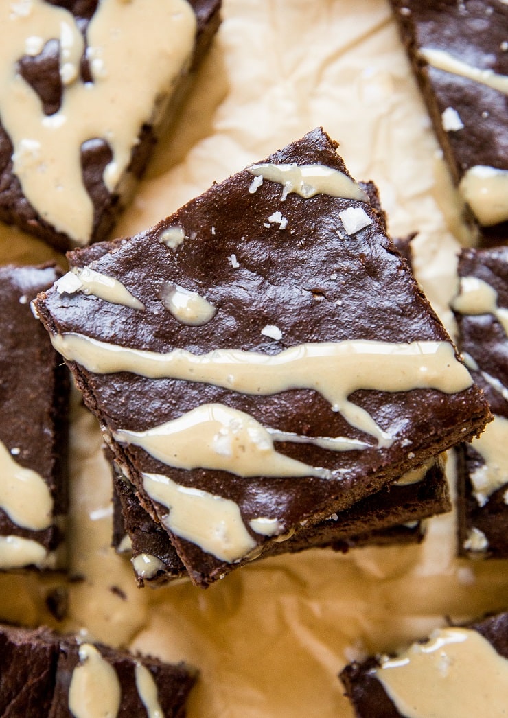 Healthy Flourless Tahini Brownies - grain-free, naturally sweetened, dairy-free, paleo, moist and fudgy super rich and sweetened with banana!