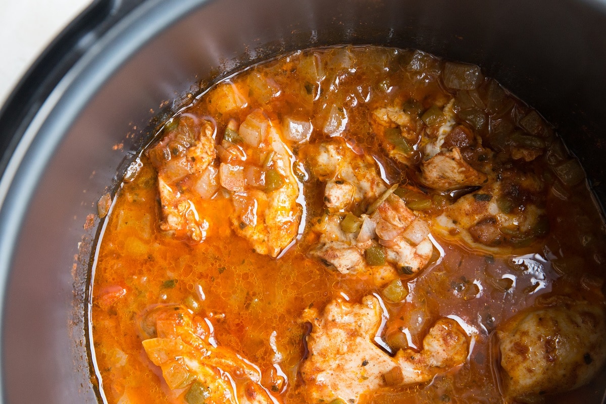 Cooked chicken in an instant pot for tacos