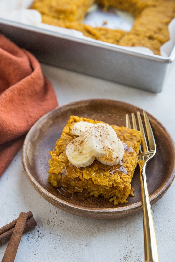 Easy Gluten-Free Pumpkin Baked Oatmeal (dairy-free) - a fall-inspired breakfast