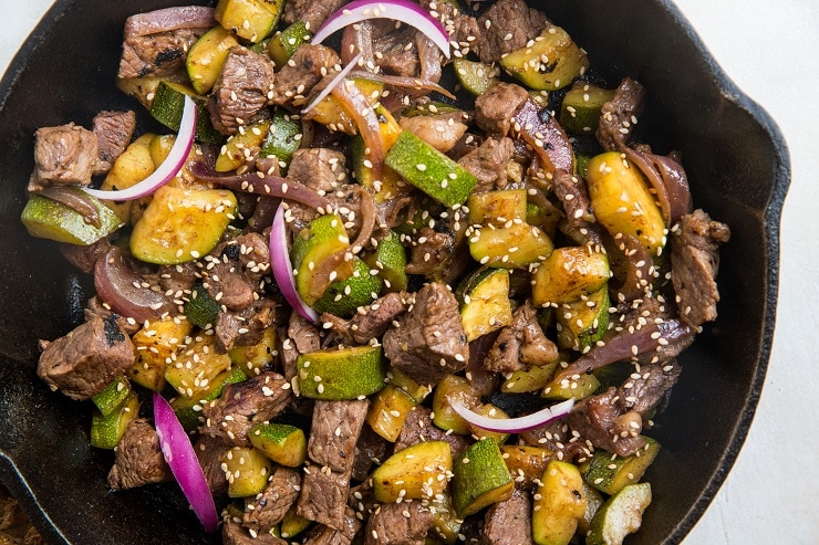 Quick and easy 5-Ingredient Teriykai Beef and Zucchini. Paleo, soy-free, refined sugar-free, so delicious!