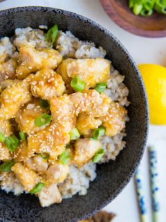 Paleo Chinese Lemon Chicken made soy-free, gluten-free, and refined sugar-free. An easy Chinese takeout recipe that is a healthy alternative!