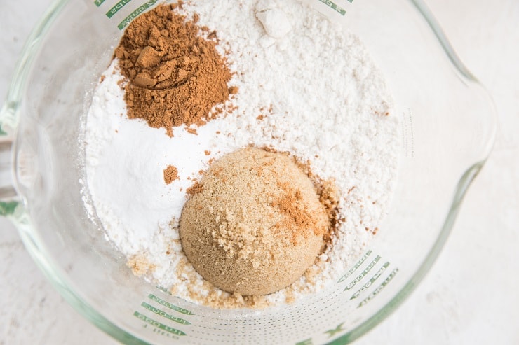 Combine dry ingredients for the fritters in a bowl