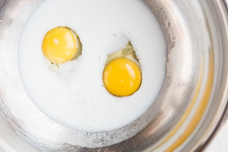 Combine wet ingredients for the fritters in a bowl