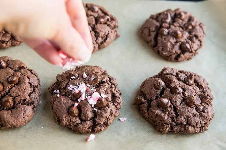 Sprinkle the cookies with crushed candy cane