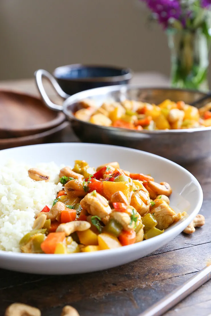 Paleo Mango Cashew Chicken - an easy dinner recipe that's gluten-free, soy-free, refined sugar-free and takes very little time to prepare