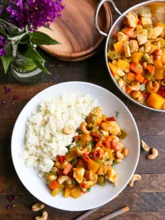Paleo Mango Cashew Chicken - an easy dinner recipe requiring few ingredients and less than 40 minutes to make!