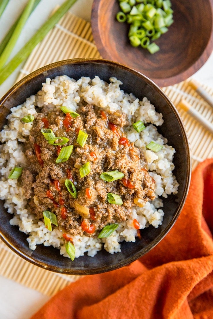 Paleo Mongolian Ground Beef - a flavorful, delicious dinner recipe that is soy-free, gluten-free, and refined sugar-free. Loaded with garlic and ginger flavors!