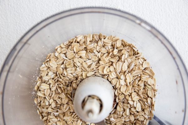 Oats in a food processor for energy balls