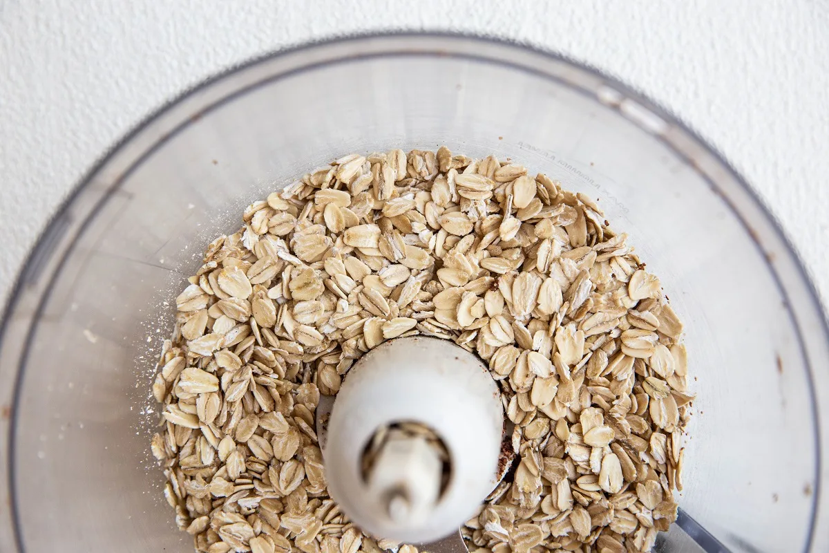 Oats in a food processor for energy balls