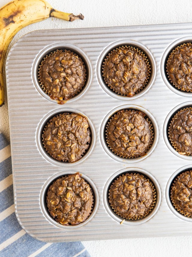 PEANUT BUTTER BANANA BAKED OATMEAL MUFFINS STORY