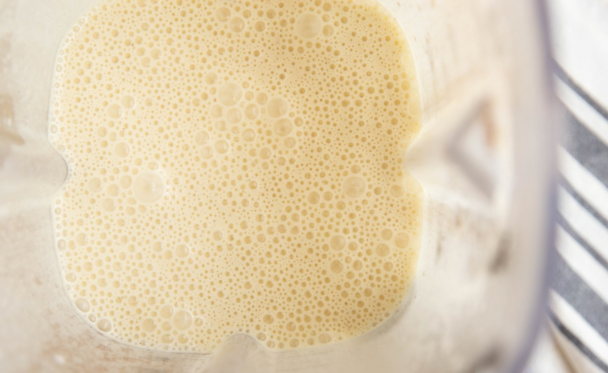 Crepe batter in a blender