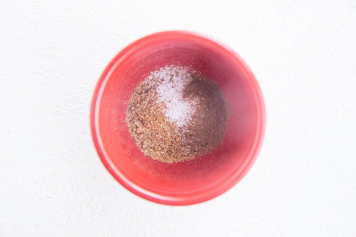Cinnamon, coconut sugar and salt in a small bowl.