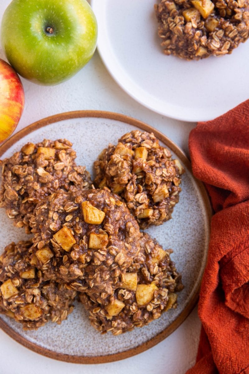 Plate of Oatmeal cookies with chunks of apples
