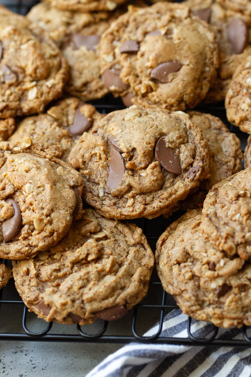 Peanut butter oatmeal cookies on a cooling wrack.