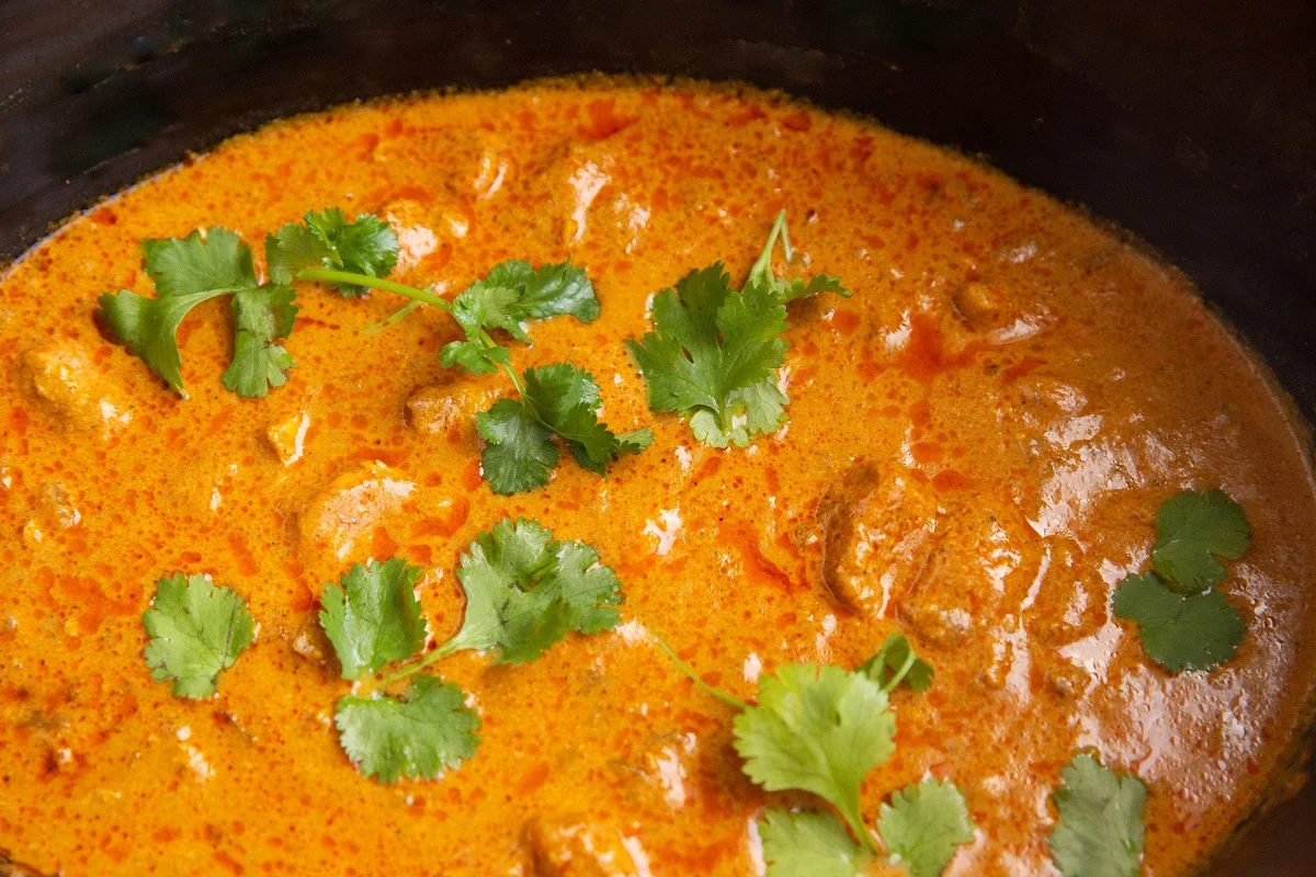Finished chicken tikka masala in a slow cooker.