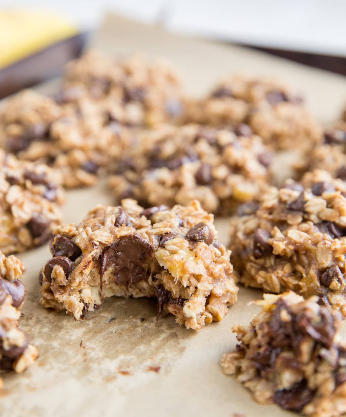 Easy 3-Ingredient Vegan Oatmeal Cookies - gluten-free, refined sugar-free, dairy-free, quick and easy to make!