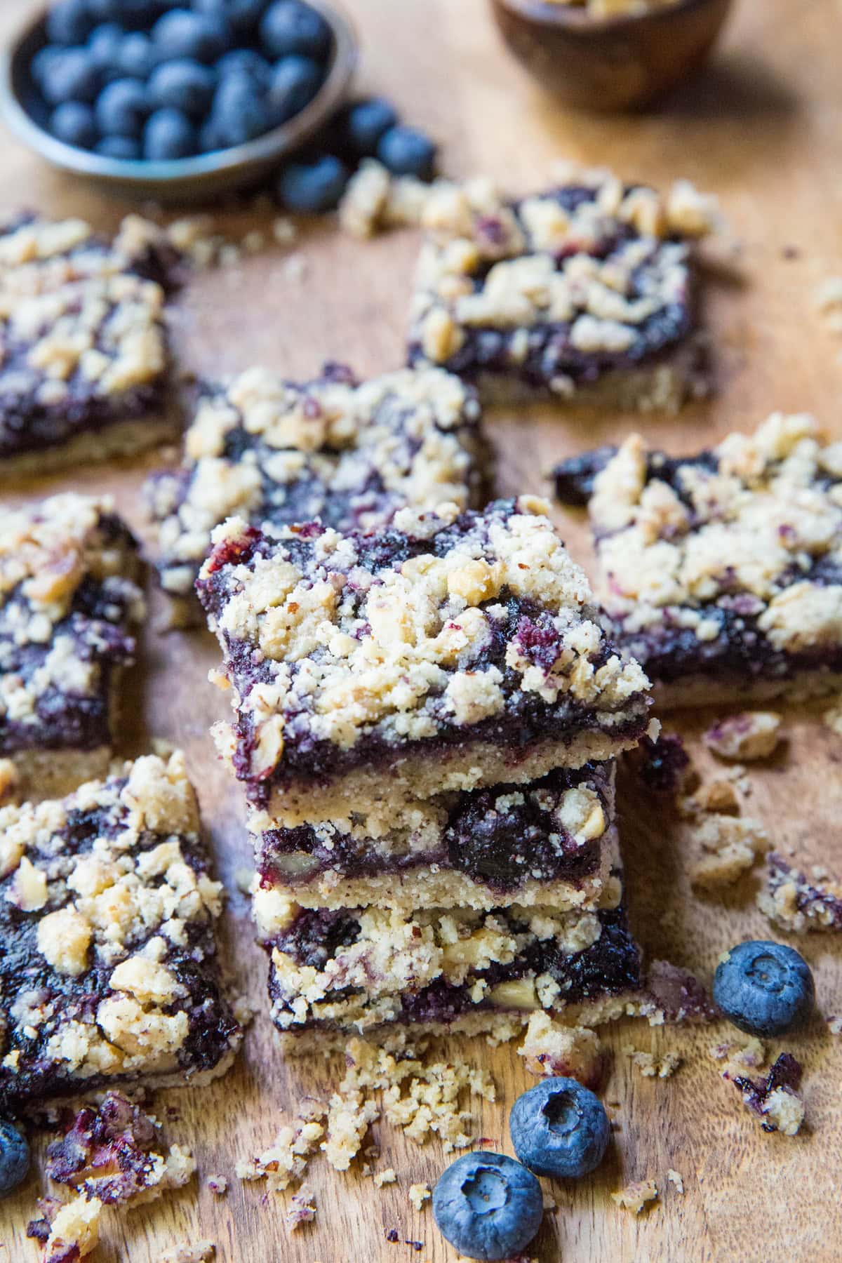 Paleo Blueberry Crumb Bars - grain-free, refined sugar-free, dairy-free made with almond flour, coconut oil and pure maple syrup | TheRoastedRoot.net