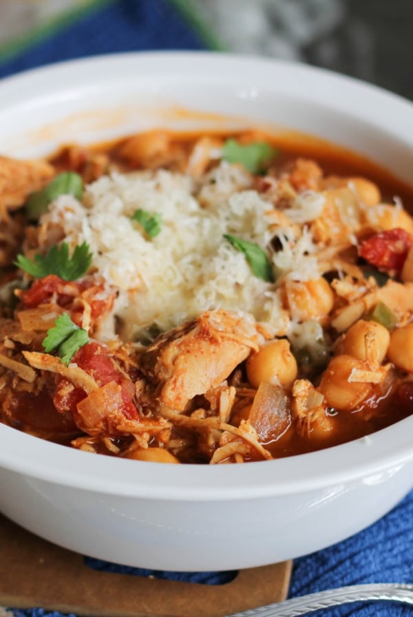 Barbecue Pulled Chicken Chili made with shredded chicken. Use your leftover chicken in this delicious chili recipe!