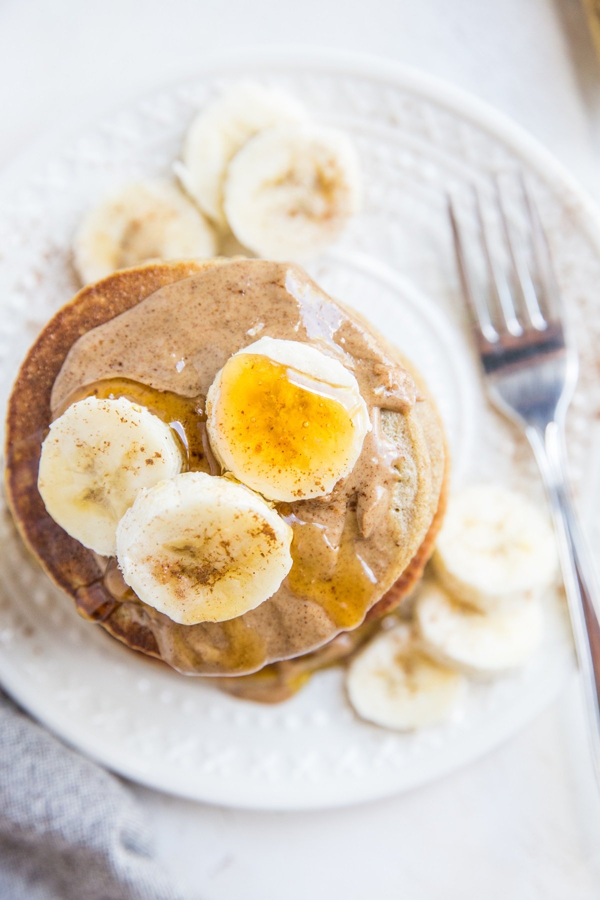 Healthy 6-Ingredient Gluten-Free Oatmeal Banana Pancakes made with quick oats. Flourless, dairy-free, gluten-free, fluffy and delicious