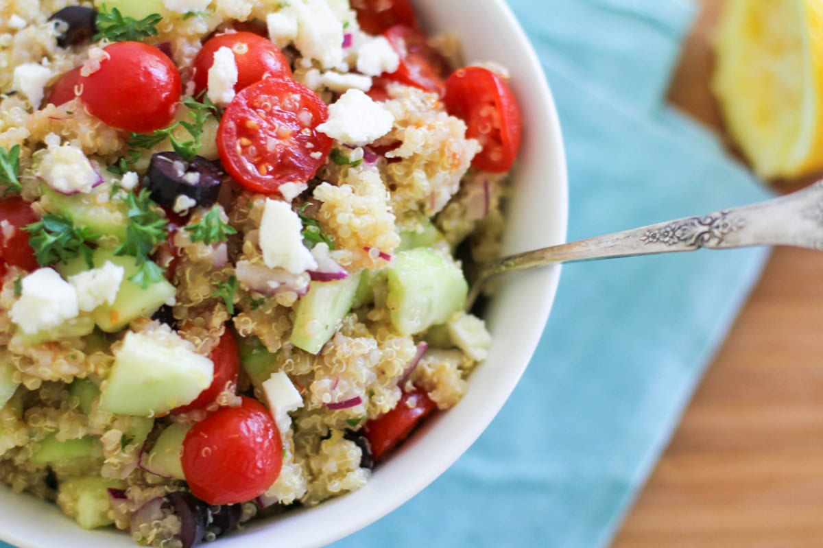 Greek Quinoa Salad | https://www.theroastedroot.net
