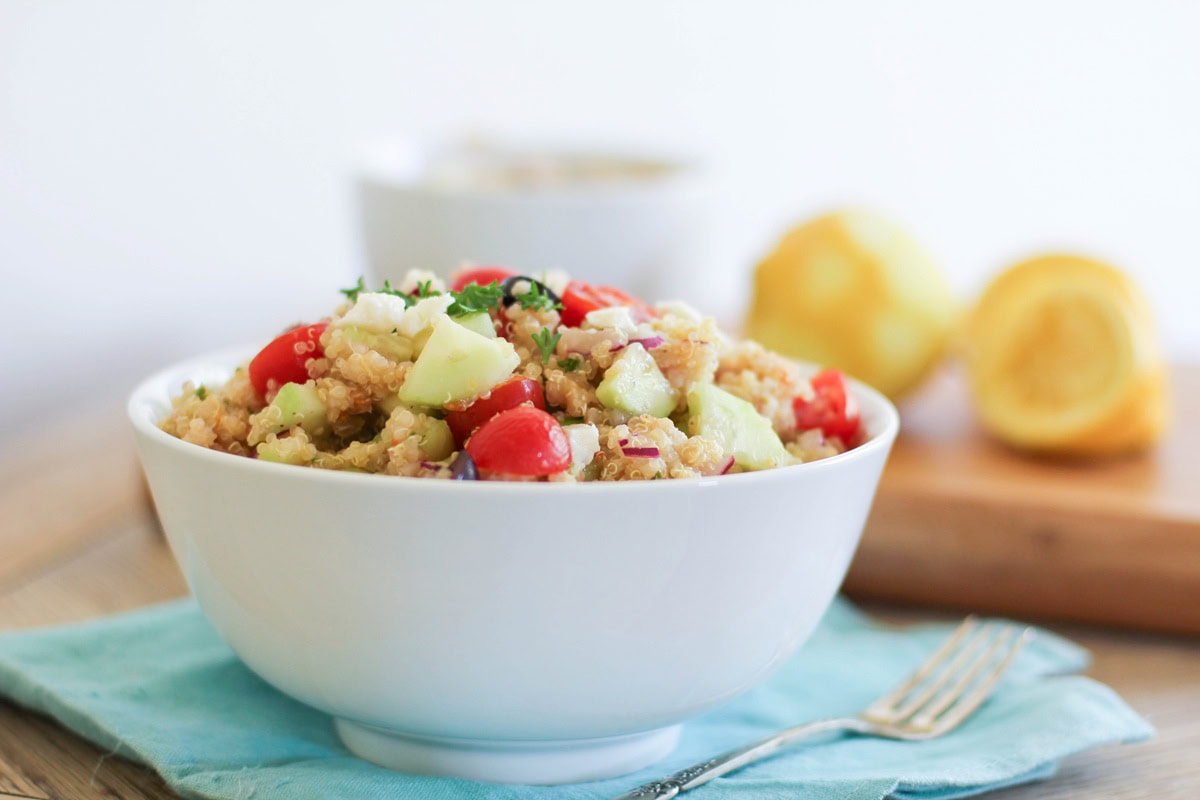 Greek Quinoa Salad | https://www.theroastedroot.net