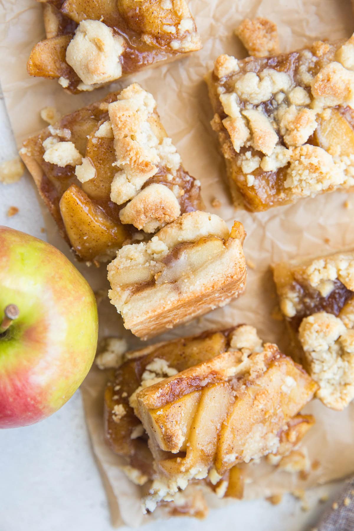 Apple Crumb Bars - paleo, vegan, grain-free, refined sugar-free, dairy-free