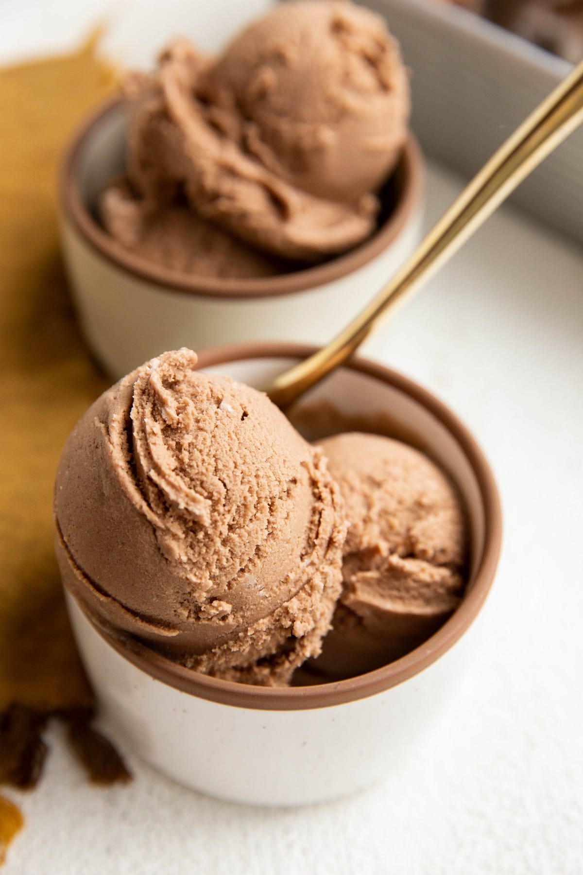 https://www.theroastedroot.net/wp-content/uploads/2023/05/dairy-free-chocolate-ice-cream.jpg