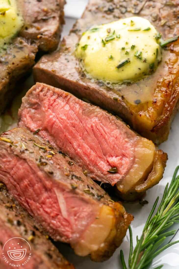 Air fryer steak, cut into slices.