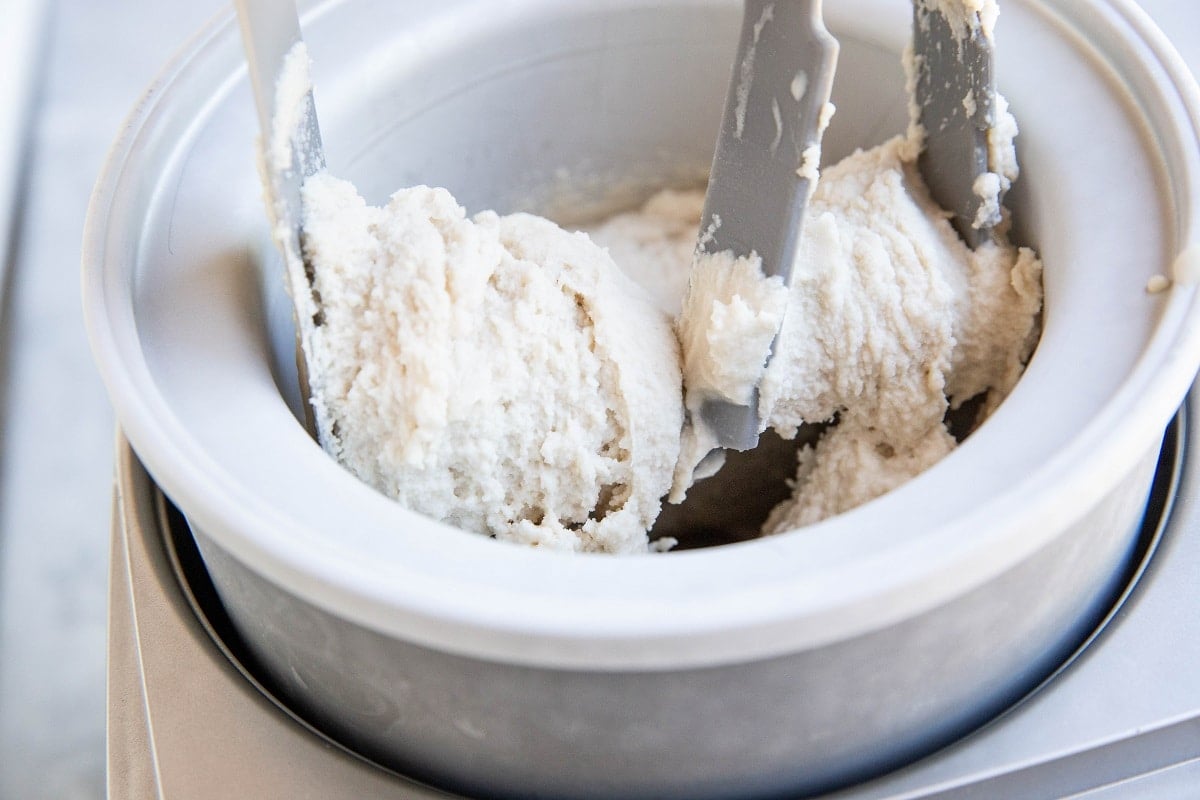 Vanilla ice cream in an ice cream maker.