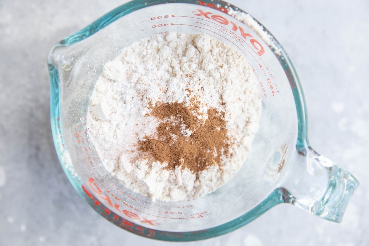 Dry ingredients in a measuring cup for cookies.